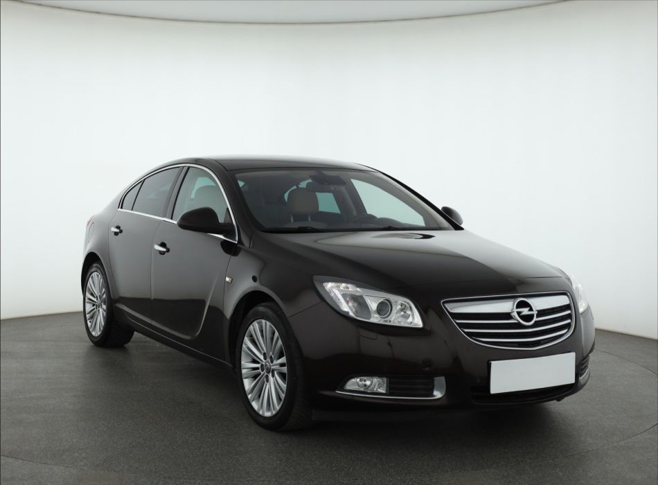 Opel Insignia - 2013