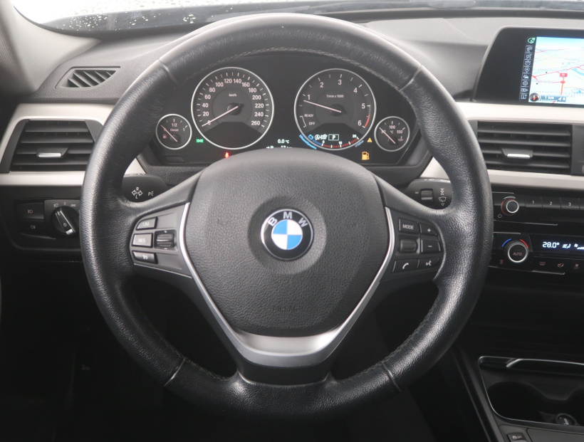 BMW 3, 2016