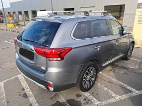 Mitsubishi Outlander - 2017
