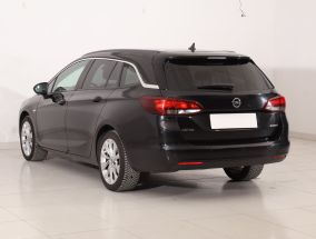 Opel Astra - 2016