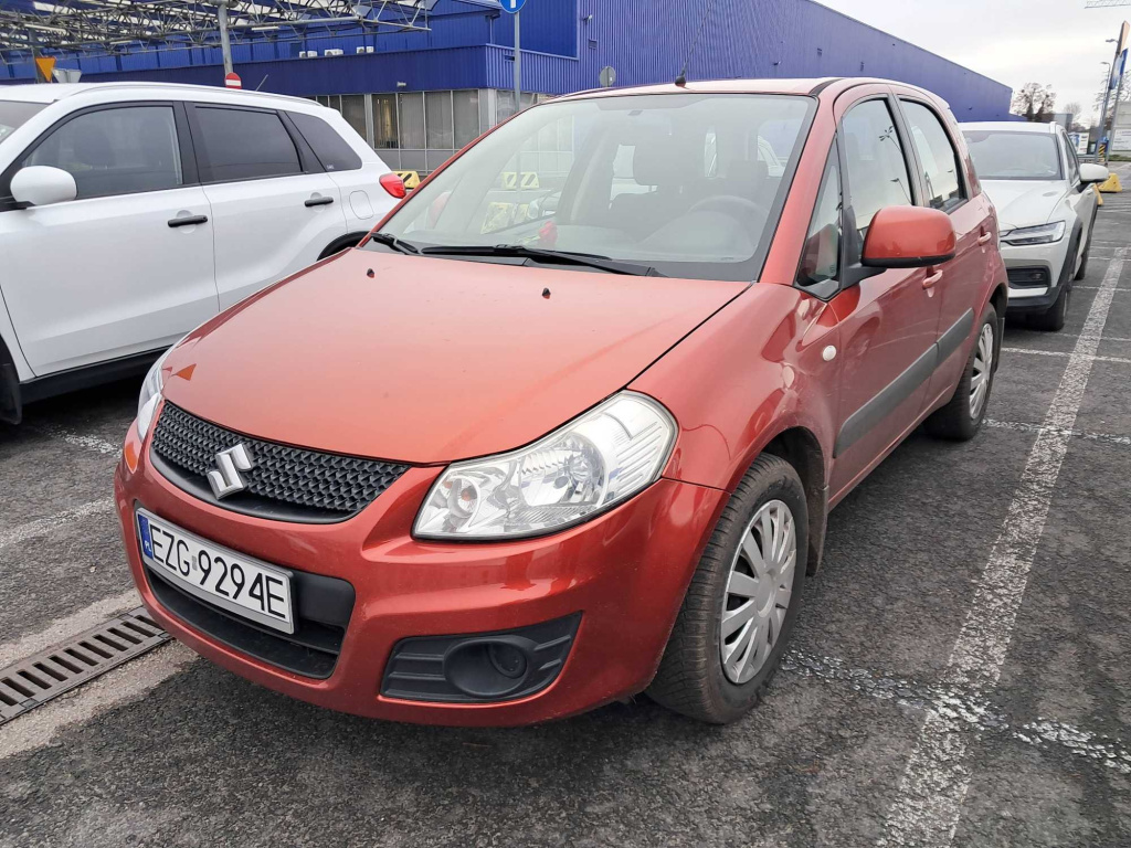 Suzuki SX4