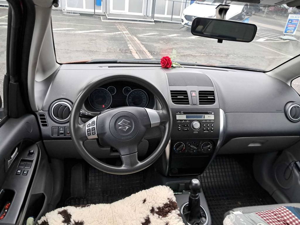 Suzuki SX4