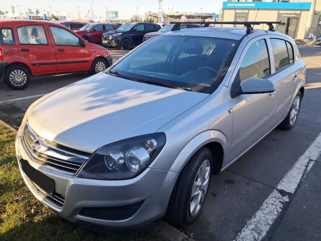 Opel Astra 2012