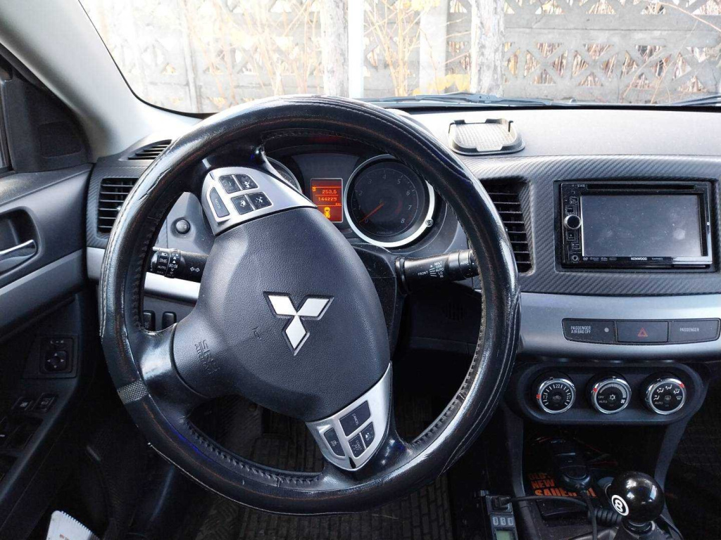 Mitsubishi Lancer