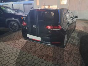 Volkswagen Golf - 2017