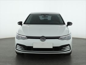 Volkswagen Golf - 2020