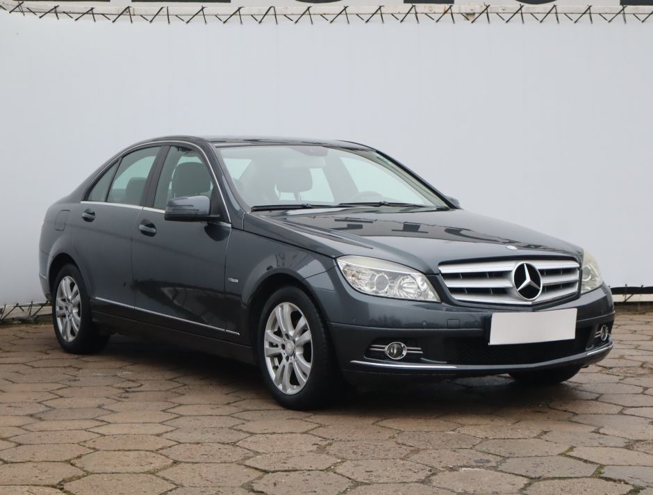Mercedes-Benz C - 2010