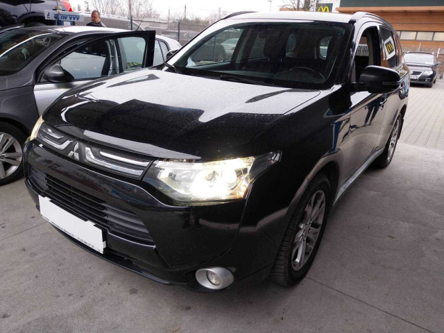 Mitsubishi Outlander 2013