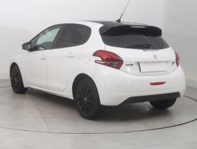 Peugeot 208 - 2016