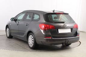 Opel Astra - 2013
