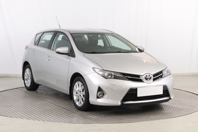 Toyota Auris 2013