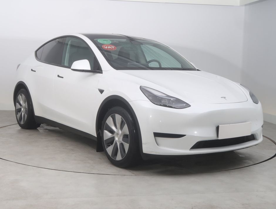 Tesla Model Y - 2023