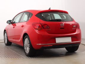 Opel Astra - 2014