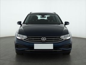 Volkswagen Passat - 2021