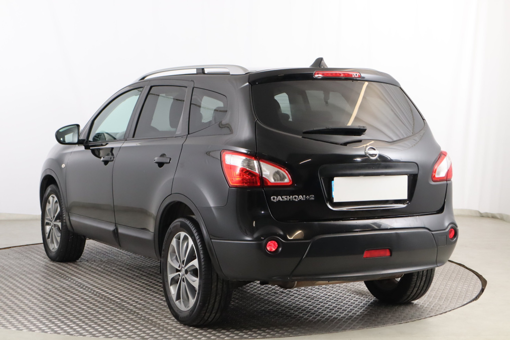 Nissan Qashqai+2