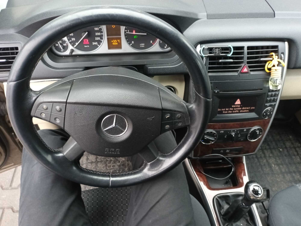 Mercedes-Benz B