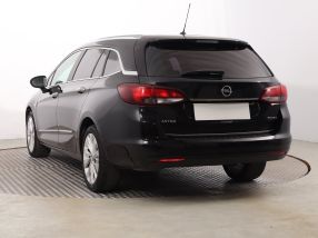 Opel Astra - 2017
