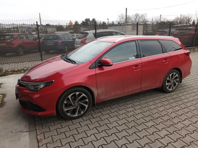 Toyota Auris 2016