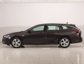 Opel Insignia - 2021