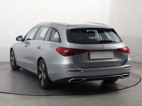 Mercedes-Benz C - 2021