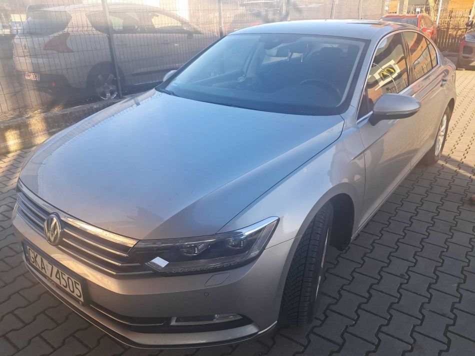 Volkswagen Passat - 2015