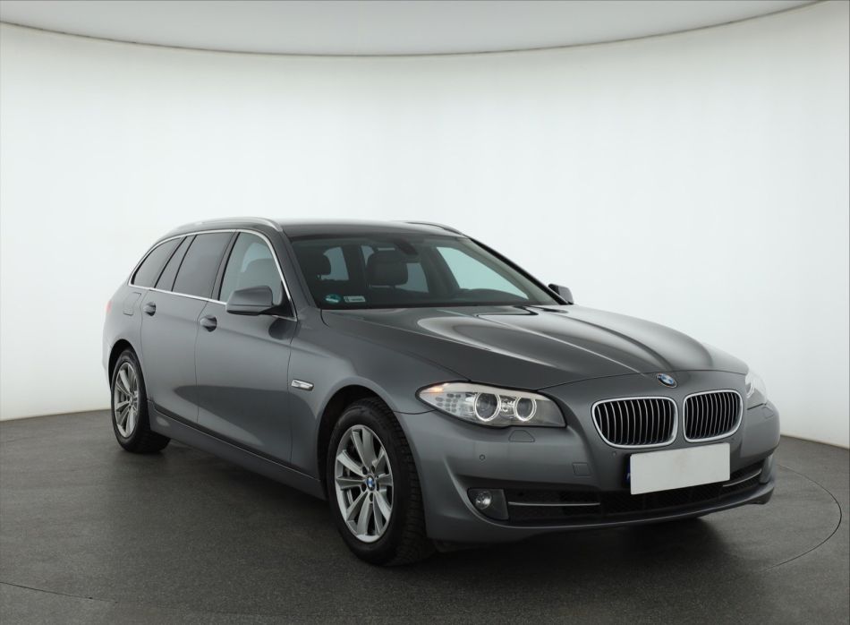 BMW 5 - 2012