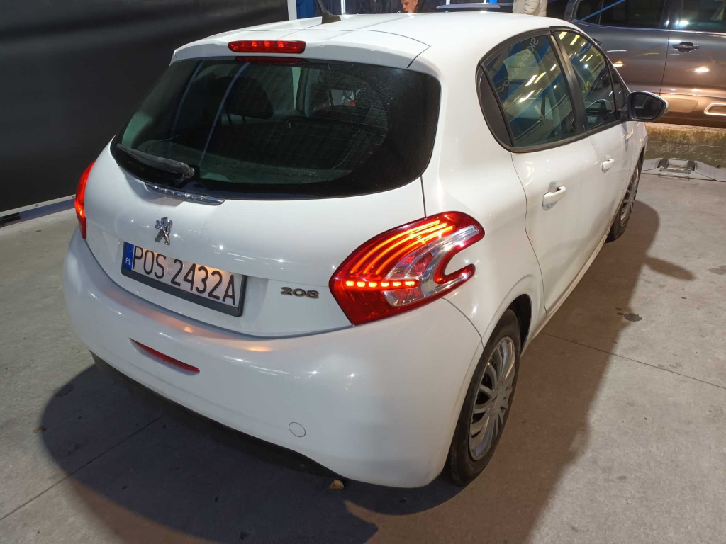 Peugeot 208