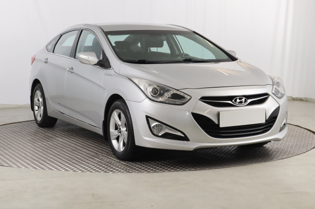Hyundai i40, 2013