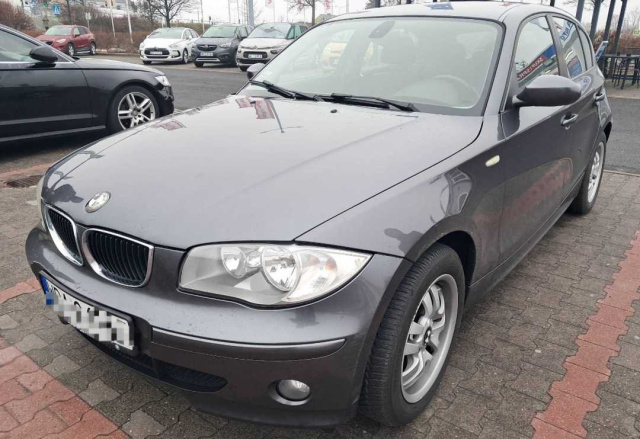 BMW 1 2005