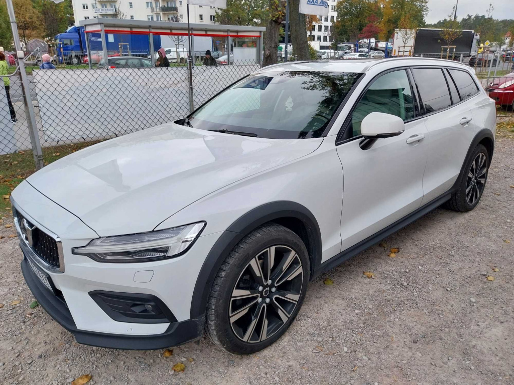 Volvo V60 Cross Country