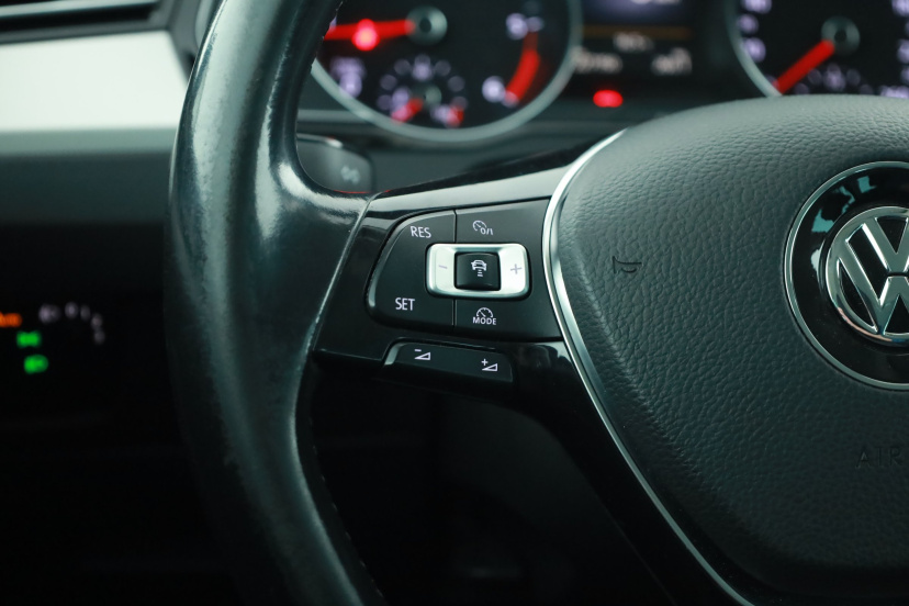 Volkswagen Passat, 2016