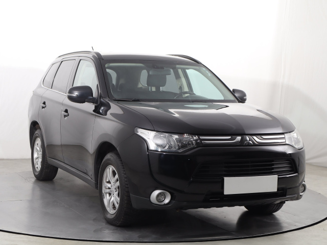 Mitsubishi Outlander 2013