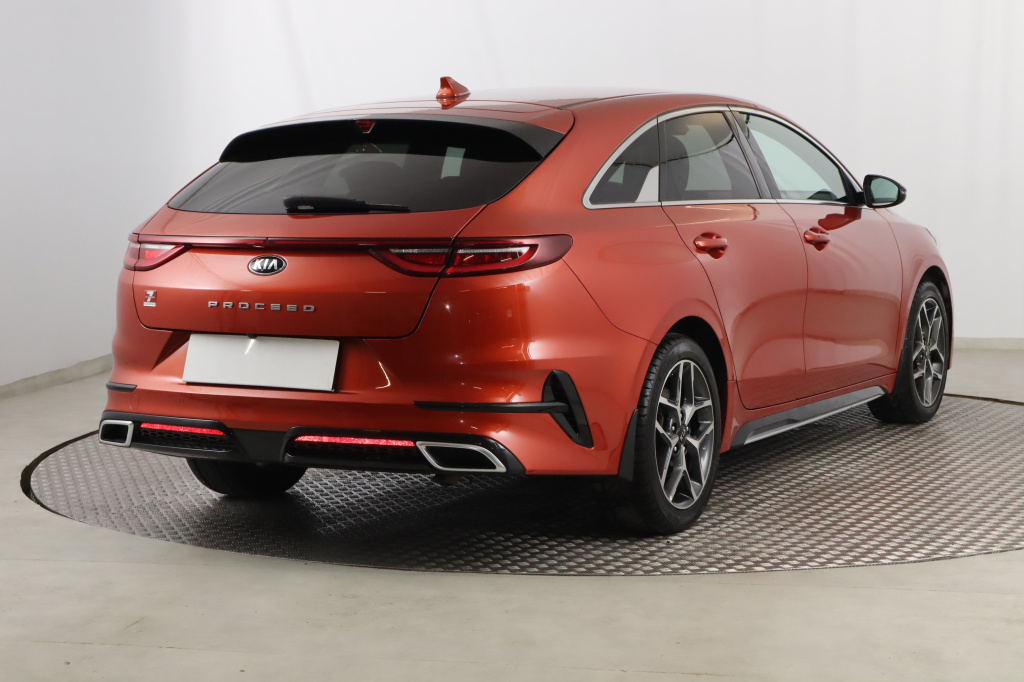 Kia ProCeed