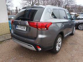 Mitsubishi Outlander - 2019