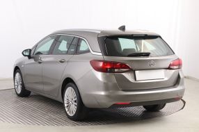 Opel Astra - 2016