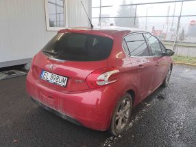 Peugeot 208 - 2015