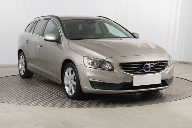 Volvo V60 2015