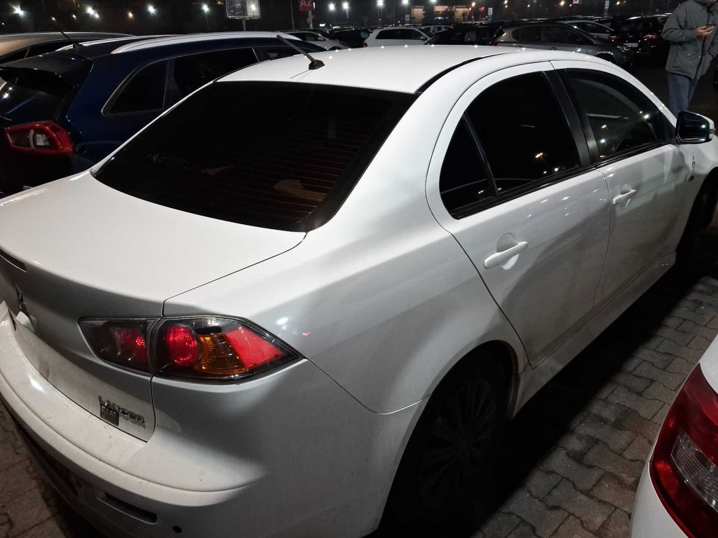 Mitsubishi Lancer