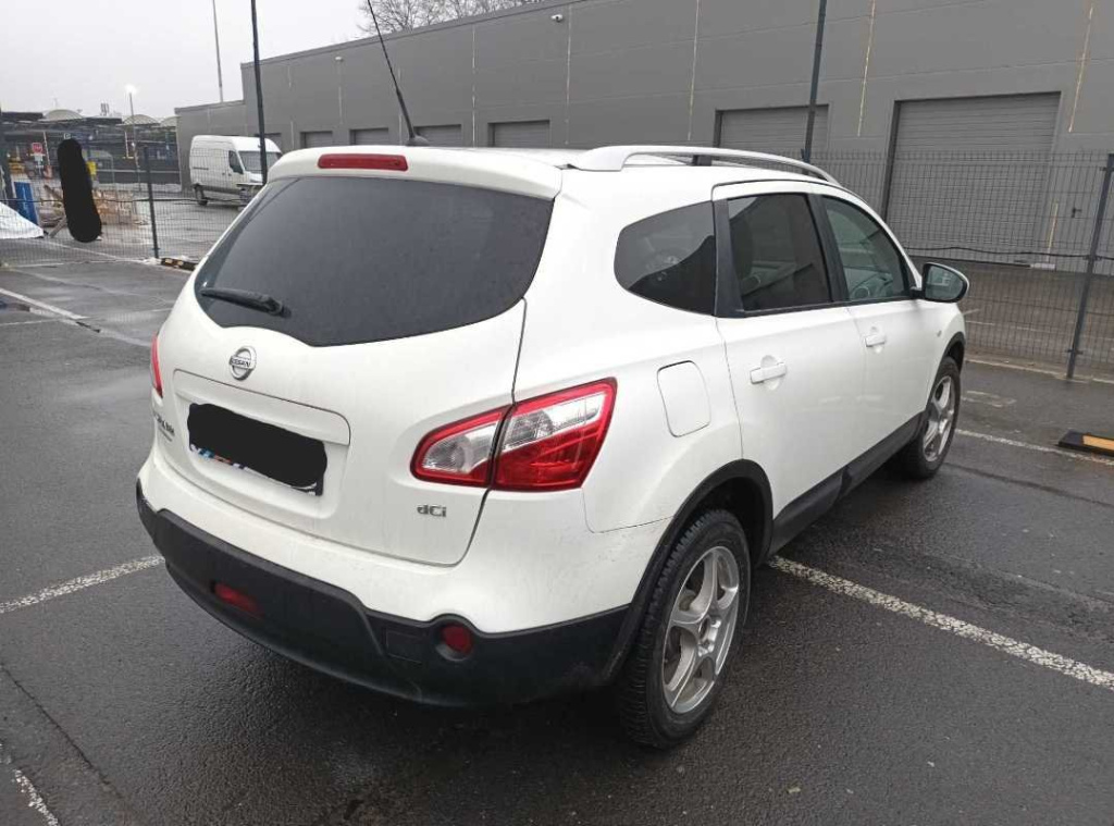 Nissan Qashqai+2