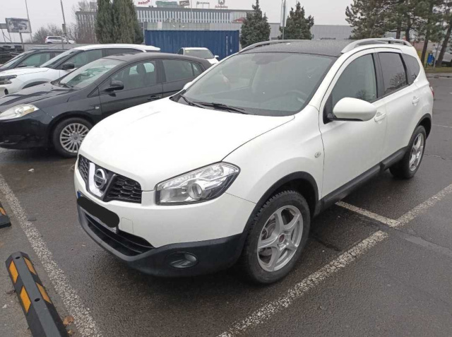 Nissan Qashqai+2 2011