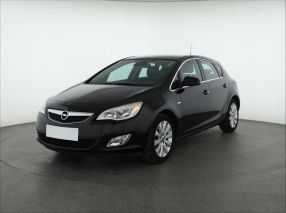 Opel Astra - 2010