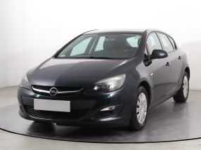 Opel Astra - 2013