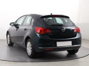 Opel Astra - 2013