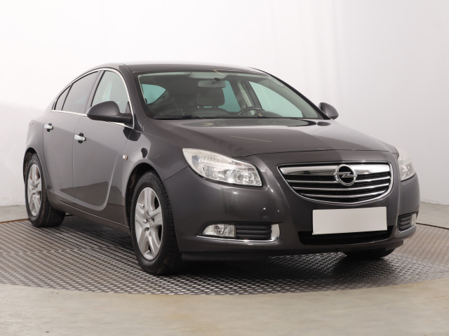 Opel Insignia 2011