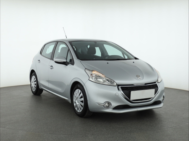 Peugeot 208 2013
