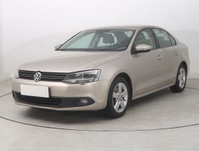 Volkswagen Jetta - 2012