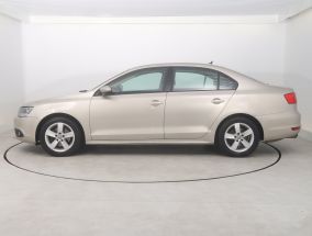 Volkswagen Jetta - 2012