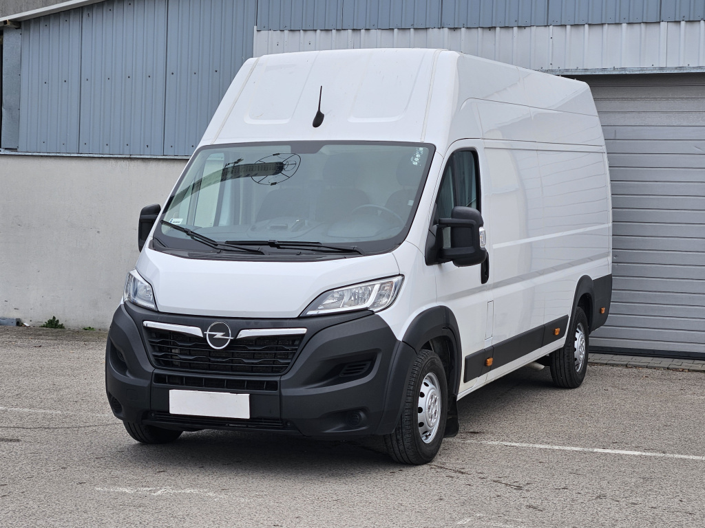 Opel Movano