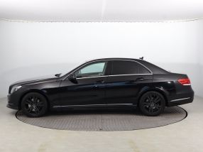 Mercedes-Benz E - 2015