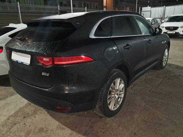 Jaguar F-Pace 2016